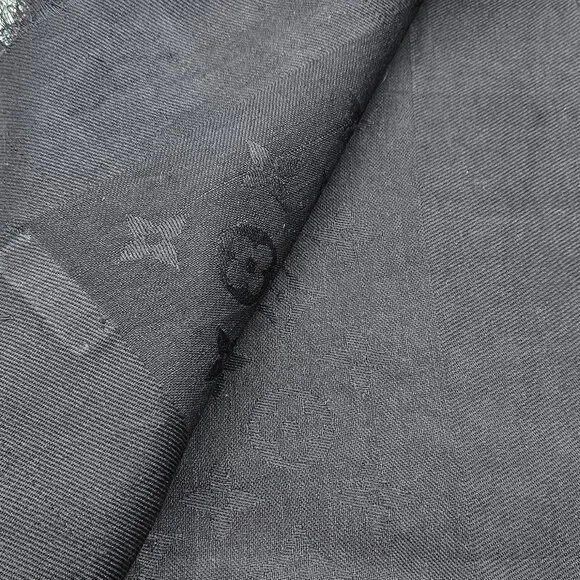 ❗SOLD❗ Monogram Classic Shawl - Picture 6 of 15